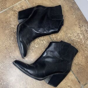 Chinese Laundry Black western Ankle Boots